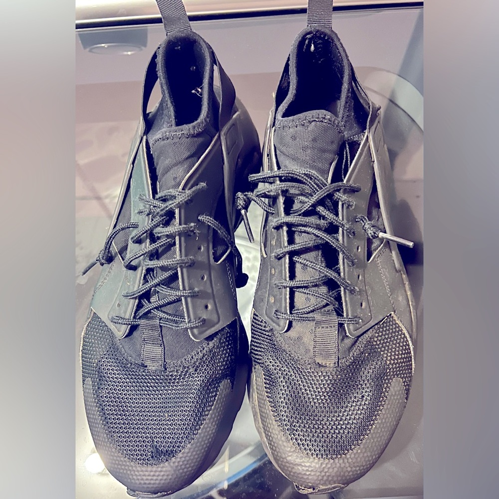 Men Huarache Sneakers